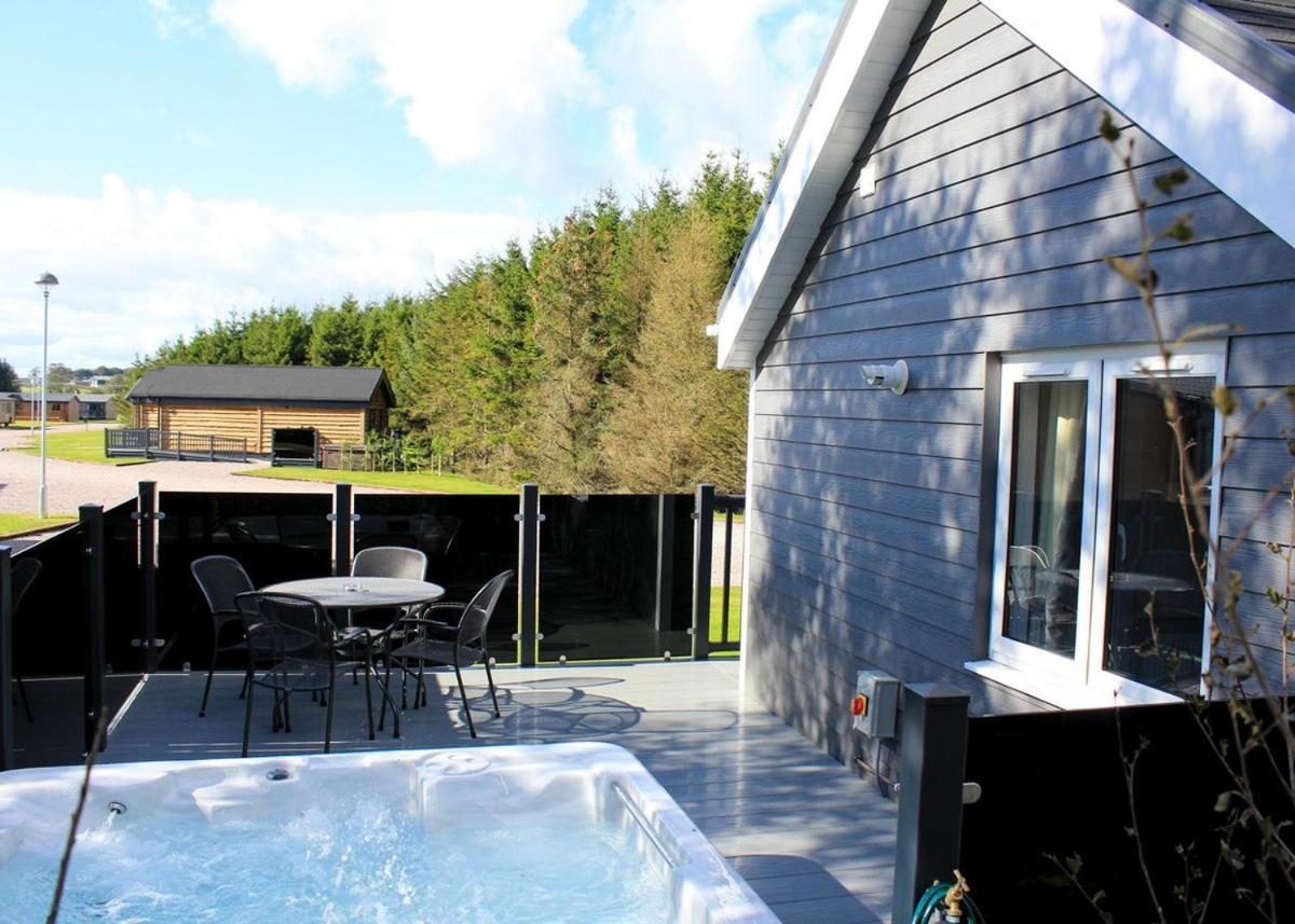 Westlands Country Park Annan Exterior photo